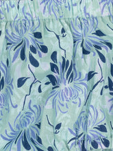 Load image into Gallery viewer, Organic Bitra Bloomer - Periwinkle Chrysanthemum