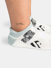 Load image into Gallery viewer, Cushioned Socks | Comfy Ankle | Wild At Heart Quiet Grey