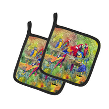 Load image into Gallery viewer, Parrots Galore Pair of Pot Holders