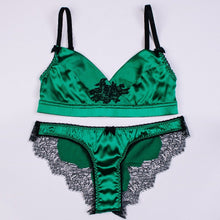 Load image into Gallery viewer, Leo Band Emerald Bra