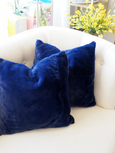 Faux Fur Throw Pillows with Adjustable Insert 18" x 18"