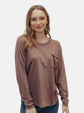 Load image into Gallery viewer, Long Sleeve Shirttail Pocket Tee