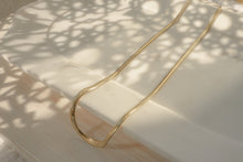 Load image into Gallery viewer, Gold Scale Necklace