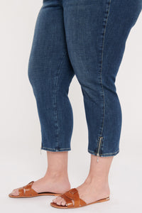 Chloe Capri Jeans In Plus Size - Marcel