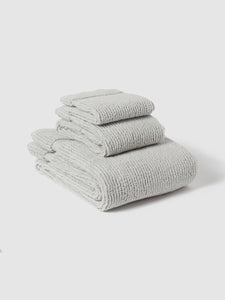 Mateo Towels