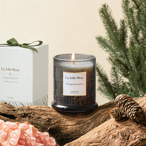Roesia Scented Candle - Pomegranate And Pine
