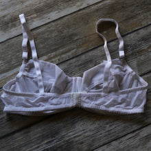 Load image into Gallery viewer, Je T&#39;aime White Mesh Bra