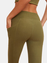 Load image into Gallery viewer, Eucalyptus Crossover Pocket Legging