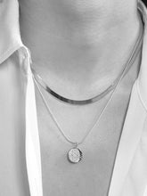 Load image into Gallery viewer, Silver Herringbone Chain Necklace
