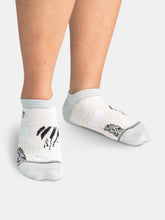 Load image into Gallery viewer, Bamboo Socks | Everyday Ankle | Wild At Heart Quiet Grey