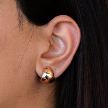 Load image into Gallery viewer, Italian Round Rose Gold Earrings