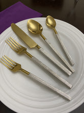 Load image into Gallery viewer, Modern Stailness Steel Flatware Set Of 20 Pc
