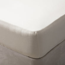 Load image into Gallery viewer, Belledorm Brushed Cotton Extra Deep Fitted Sheet (Cream) (Queen)