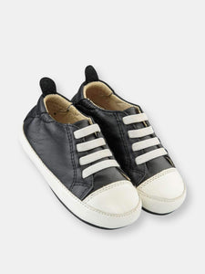 Black/White Eazy Tread Shoes