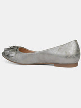 Load image into Gallery viewer, Journee Collection Women&#39;s Judy Flat