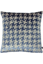 Load image into Gallery viewer, Nevado Cushion Cover (One Size)