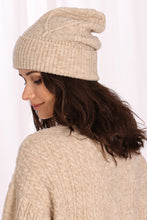Load image into Gallery viewer, Wool Blend Cable Hat