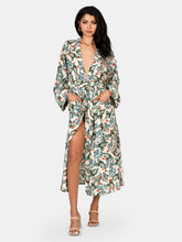 Load image into Gallery viewer, Luau On The Beach Robe