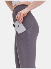 Load image into Gallery viewer, Energy Reflective Silkiflex Legging 21.5&quot;