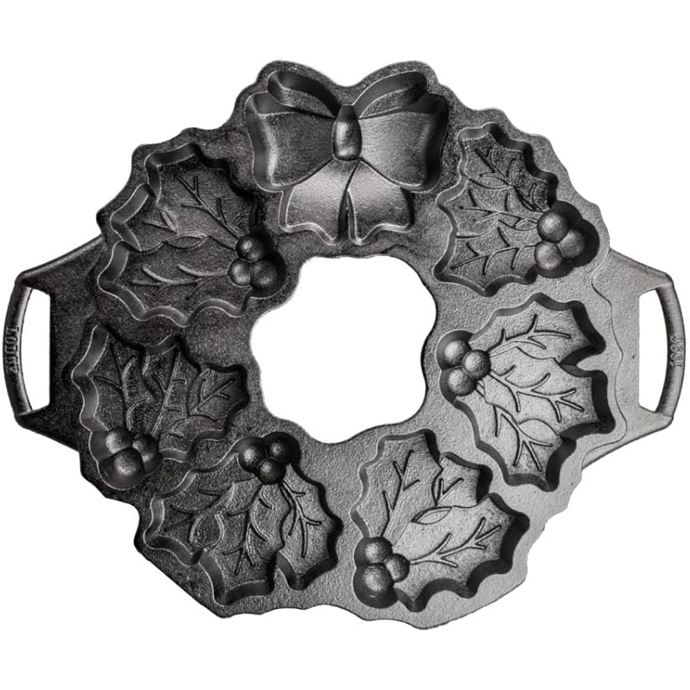 Cast Iron Holiday Wreath Baking Pan