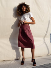 Load image into Gallery viewer, Beth Skirt / Scarlet Red Linen
