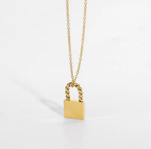 18k Gold Necklace With Padlock Pendant