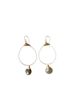 Load image into Gallery viewer, Small Featherweight Earring with Labradorite Drop