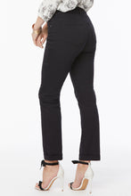 Load image into Gallery viewer, Sheri Slim Ankle Jeans - Black