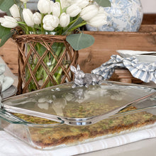 Load image into Gallery viewer, Bunny Lid with Pyrex 3 quart Baking Dish