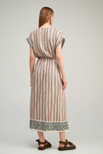 Load image into Gallery viewer, Zakar Kimono