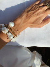 Load image into Gallery viewer, Chinda Baroque Pearl Bracelet