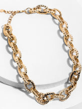 Load image into Gallery viewer, Hammered Chain Necklace