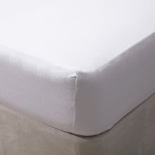 Load image into Gallery viewer, Belledorm Brushed Cotton Fitted Sheet (White) (Full) (UK - Double)