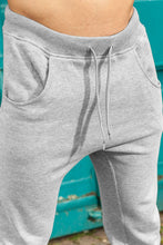 Load image into Gallery viewer, Build Your Brand Mens Heavy Deep Crotch Sweatpants (Heather Gray)