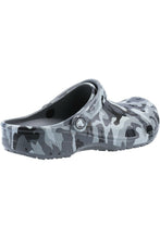 Load image into Gallery viewer, Unisex Adult Seasonal Camo Clogs - Gray/Black