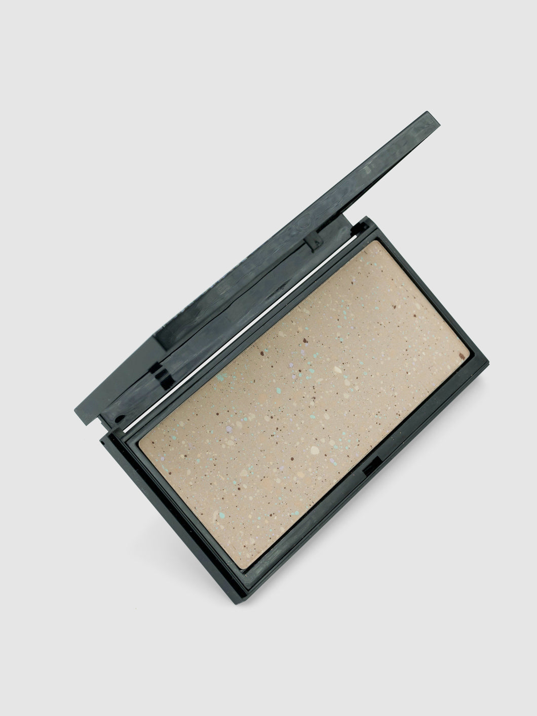 Couture Finish Powder Deluxe Compact