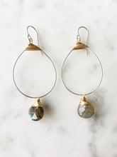 Load image into Gallery viewer, Small Featherweight Earring with Labradorite Drop