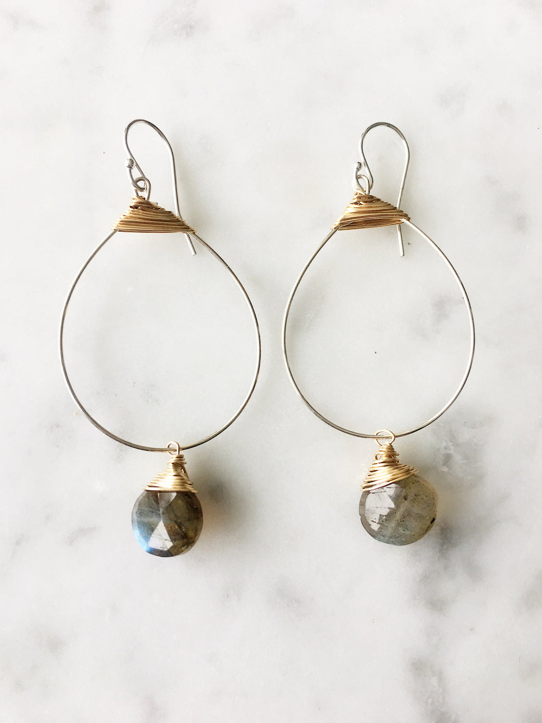 Small Featherweight Earring with Labradorite Drop